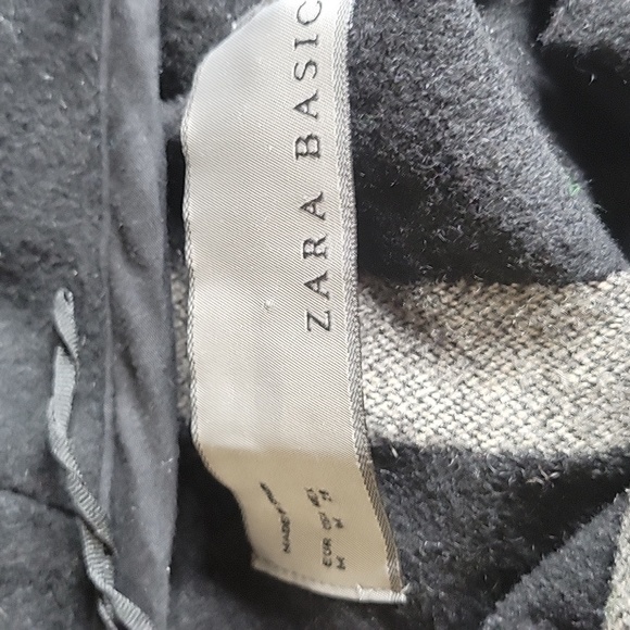 Zara wool hooded cape.poncho - Picture 3 of 5